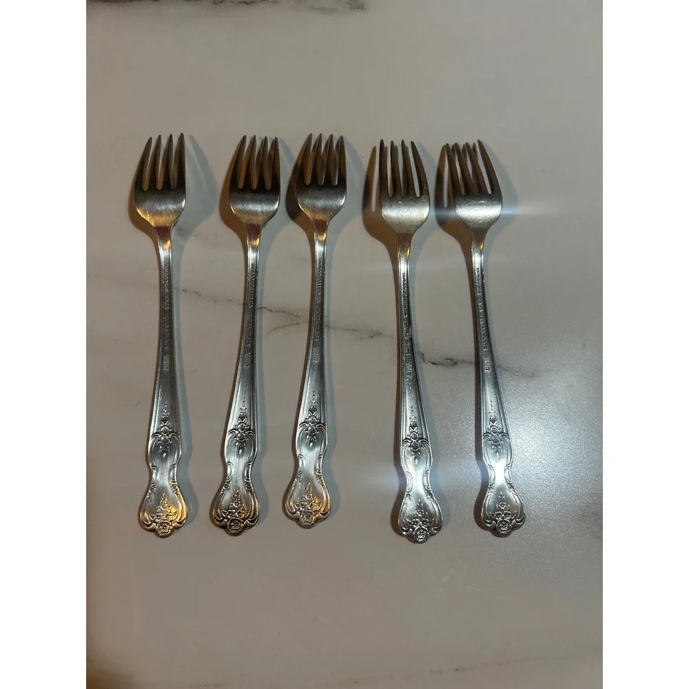 Wm Rogers Mfg Co April Pattern Silverplate Salad Forks Set of 5 Vintage 1950